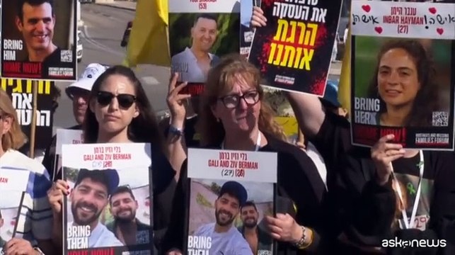 Gerusalemme, famiglie degli ostaggi: Netanyahu sacrifica nostri cari