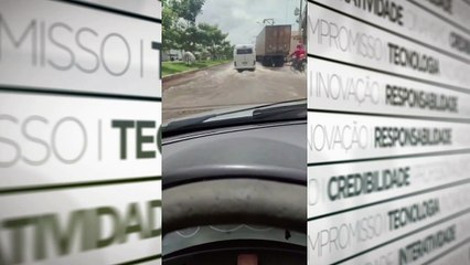 b'Video mostra ruas alagadas '