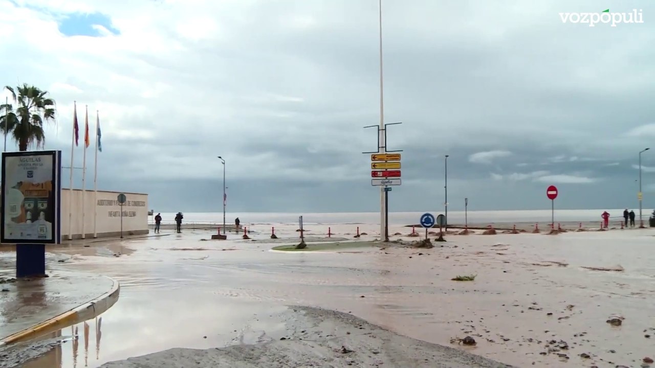 Las lluvias ocasionan medio centenar de incidencias en Águilas (Murcia)