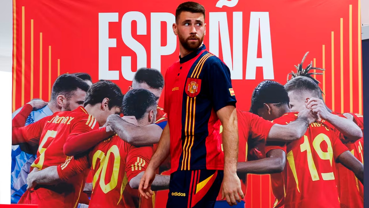 Unai Simón enfrenta a reportero por comentarios hacia la selección española