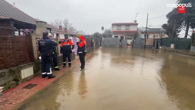 Bomberos actúan en Hoyo de Manzanares y Galapagar por las intensas lluvias