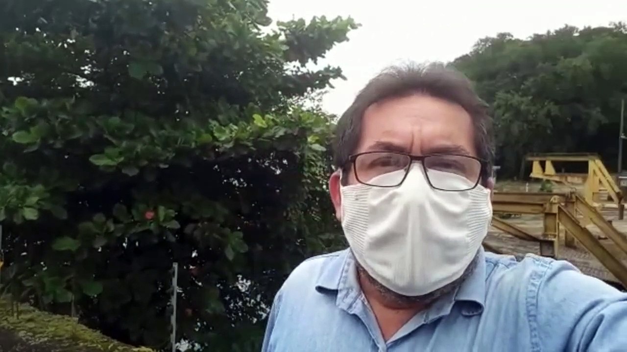 b'Aleixo na externa'