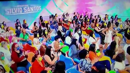 b'Tiago "sai" do BBB e aparece direto no pgm Silvio Santos'
