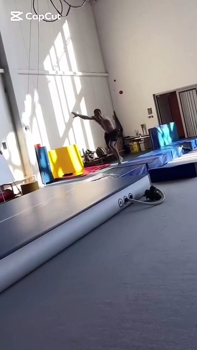 Flip & Lift: The Art of Motion