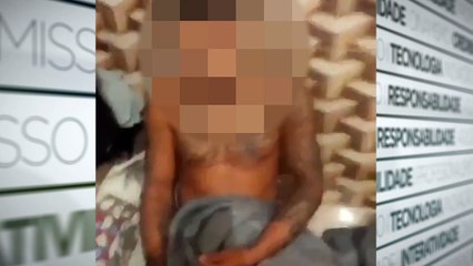 b'Mulher arranca o paanis do marido ao flagra1-lo com outra'