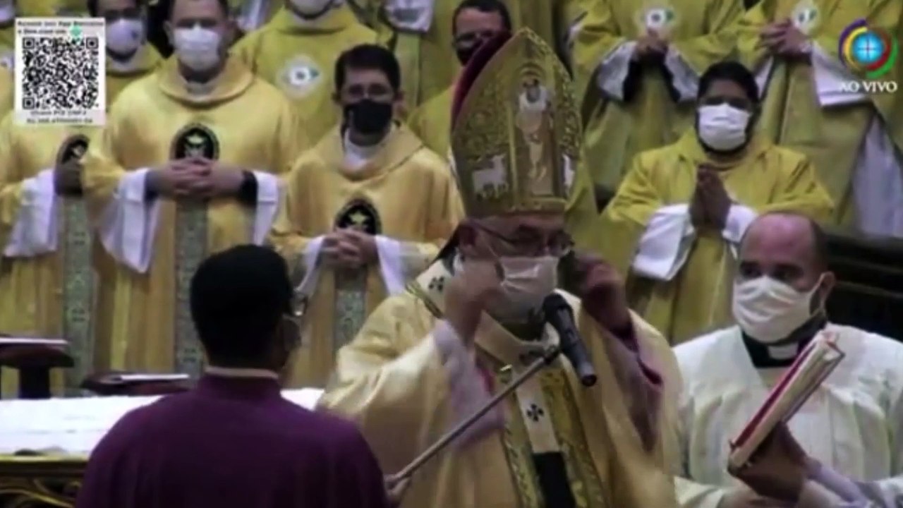 b'Arcebispo fala em missa '