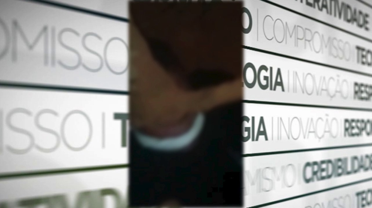 b'Execua7o em cova aberta'