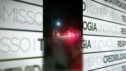 b'Homem pb5e fogo na casa apb3s brigar com a mulher'