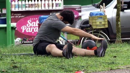 b'Escolas apostam em aulas online de gina1stica.'