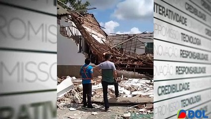 b'Telhado de igreja desaba e imagem de santa a9 retirada intacta no Para1'