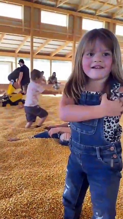 Algo me dice que ella será el alma de la fiesta cuando crezca.