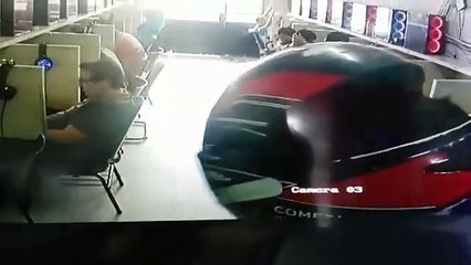 b'Assalto a lan house 2'