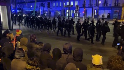French police evict migrants occupying cultural center in Paris