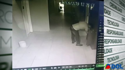 b'Ladro rouba pertences de funciona1rios da Guarda Municipal de Bela9m'