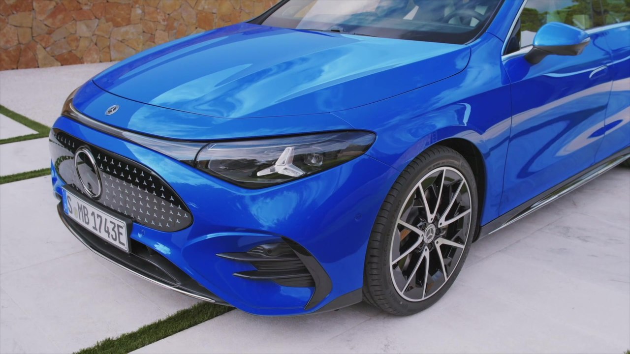 Der neue Mercedes-Benz CLA - Mehr Platz auf jedem Sitz und fürs Gepäck - der Frunk kehrt nach 90 Jahren zurück