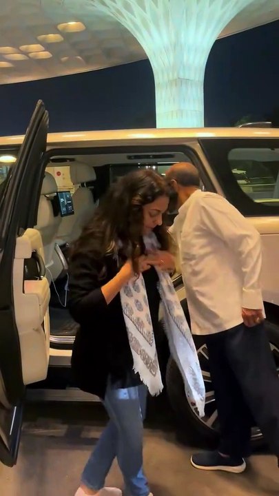 Juhi Chavla Spotted at Airport