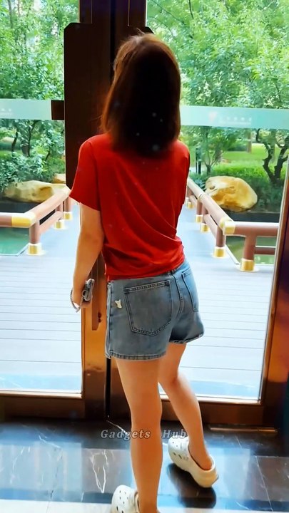 Gadget to remove center fruit from pants 😳