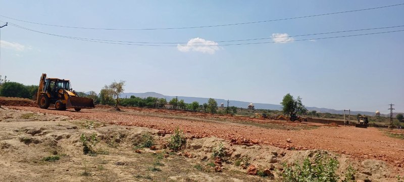 अलवर में 25 बीघा जमीन पर चला बुलडोजर