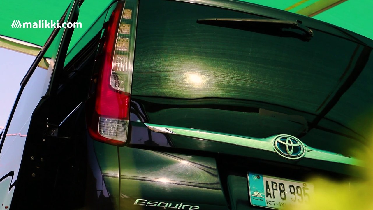 Toyota Esquire Review at Car Masters | The Perfect Family Car in Islamabad | Car Review | Malikki