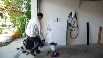 Calls for a scheme to make battery storage systems more affordable