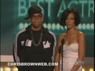 Rihanna and Chris Presenting Best Actress awards 2007