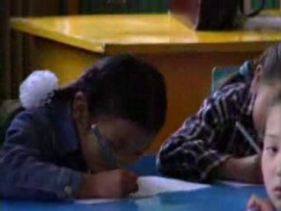 Bande annonce Regards d'Ailleurs de Matthieu Mounier