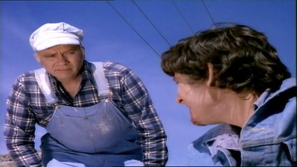 Supervixens (1975): A Man's Wild Encounter 🌟