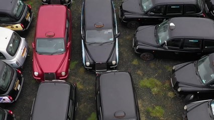 No black taxis in London within 20 years 'unless cabbies get financial help to stay behind the wheel'
