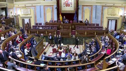 Los pactos del Gobierno con Junts y de Mazón con VOX protagonizan la sesión de control