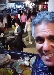 Rachid Nekkaz défie les partisans du régime marocain depuis Marrakech