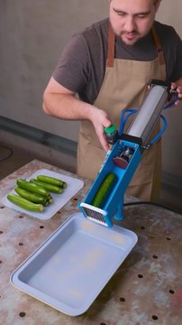 How to Plant Cucumbers the Eco-Friendly Way! 🌱🥒 #123go