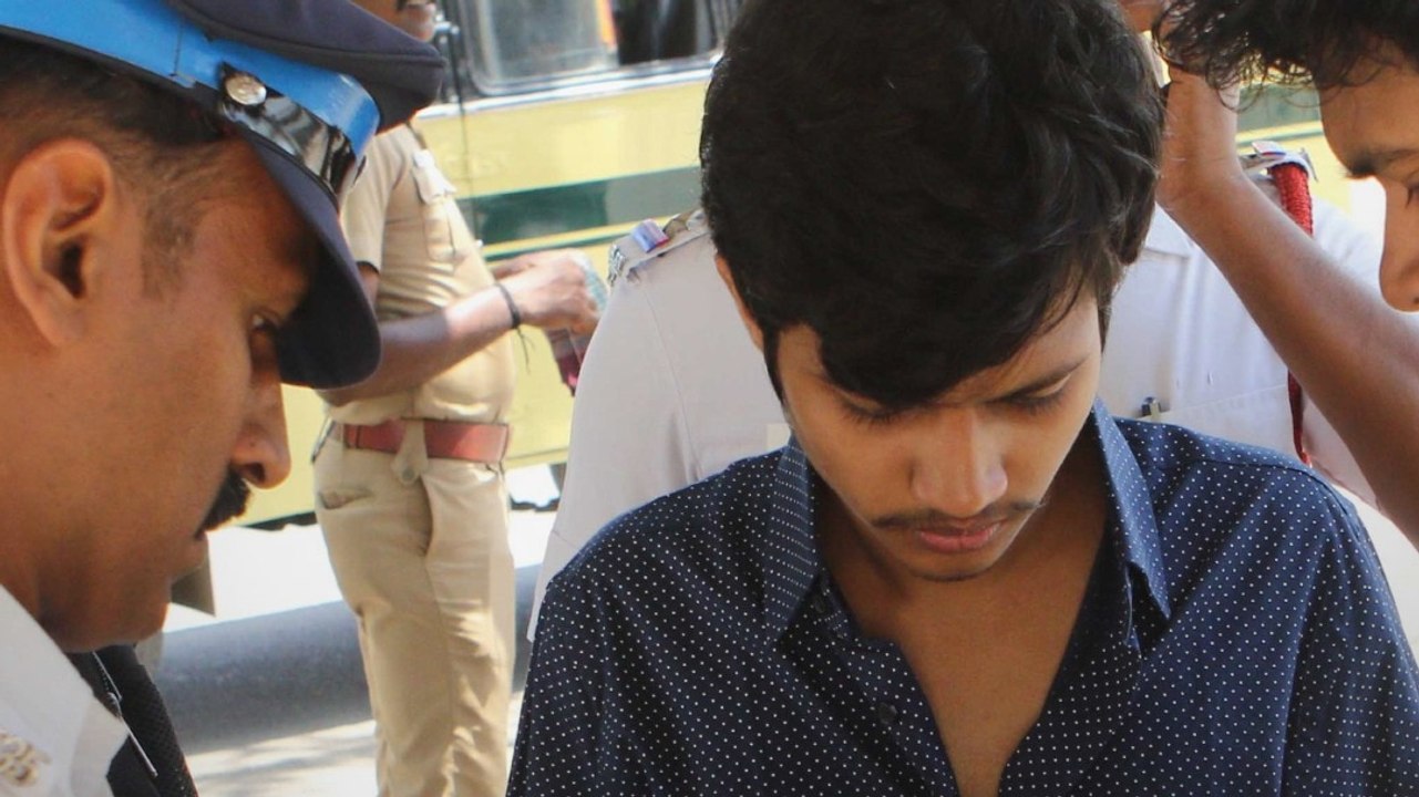 नया ट्रैफिक नियम: अब 10 गुना ज्यादा चालान, गाड़ी निकालने से पहले जान लें नियम