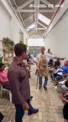 Vice-prefeito de SP e Padre Julio Lancelotti batem boca durante ação comunitária