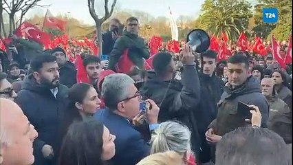 Gökhan Günaydın, Saraçhane’de vatandaşlara seslendi: Halkın belediyelerine göz dikenleri, yaptıklarına pişman edeceğiz