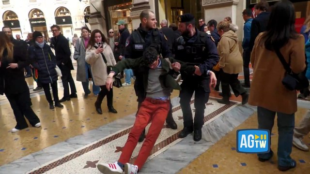 Attivisti di Ultima Generazione trascinati fuori dal ristorante di Cracco a Milano: «Una cena costa come il mio affitto»