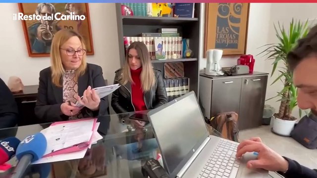 Suicida a 15 anni, la madre di Leonardo: Chi sta zitto ? complice