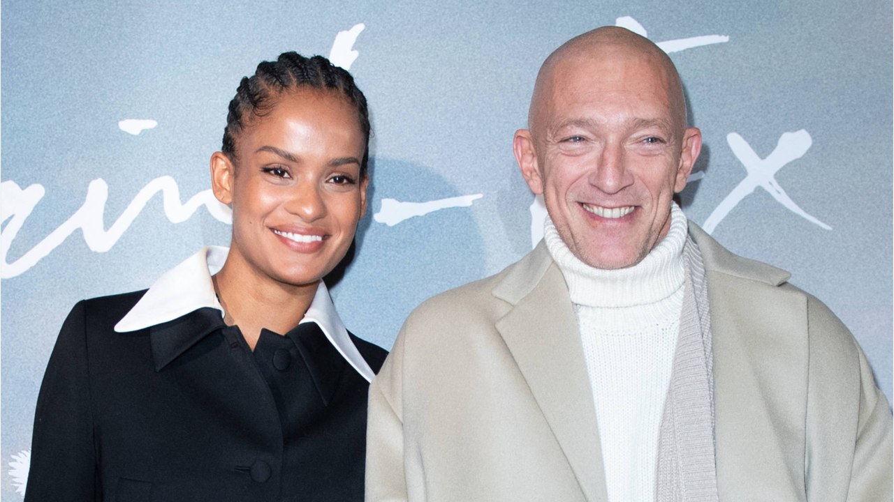 GALA VIDEO - Vincent Cassel papa à 58 ans : son bébé de 2 mois découvre la neige, d’adorables photos dévoilées !