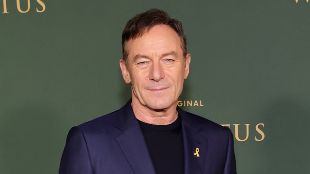 'The White Lotus' Star Jason Isaacs Clarifies "Double Standard" Comment About Nudity | THR News Video