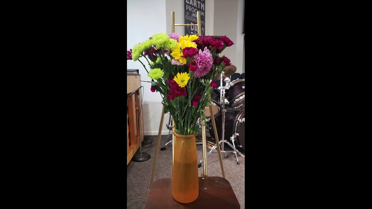 Flowers and Cards for Maurice Staples