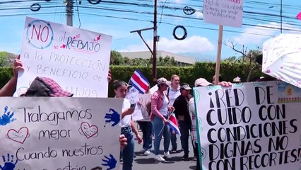 tn7-manifestaciones-frente-a-casa-presidencial-190325