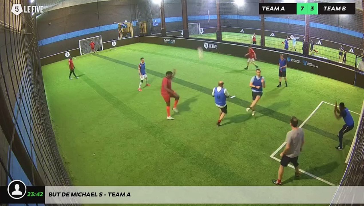 But de Michael S - Team A