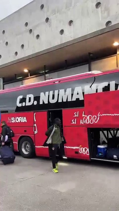 El Numancia llegando a Pasarón