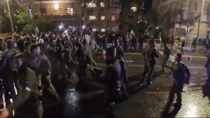 Israeli police disperse crowd with water cannons at protest against Netanyahu's government