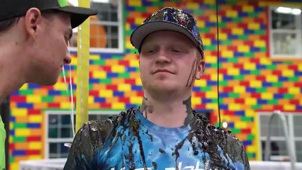 DON'T CHOOSE THE WRONG MYSTERY BUCKET! 🎭🚨