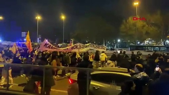 İBB binası önündeki miting sonrası polis müdahalei