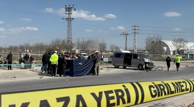 2 yolcu otobüsünün çarpıştığı kazada 6 kişi yaralandı