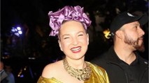 GALA VIDEO - Sia célibataire : la chanteuse divorce après deux ans de mariage