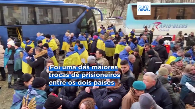 Rússia e Ucrânia trocam centenas de prisioneiros de guerra