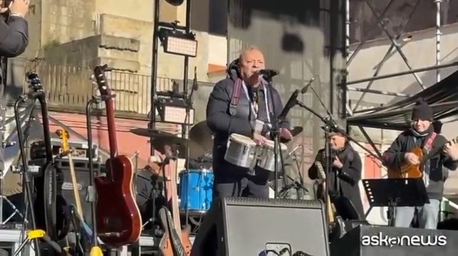 Pino Daniele, il concerto-tributo in Piazza del Gesù a Napoli