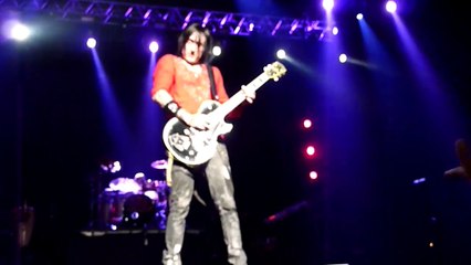 Guns N Roses - The Blacklight Jesus of Transylvania